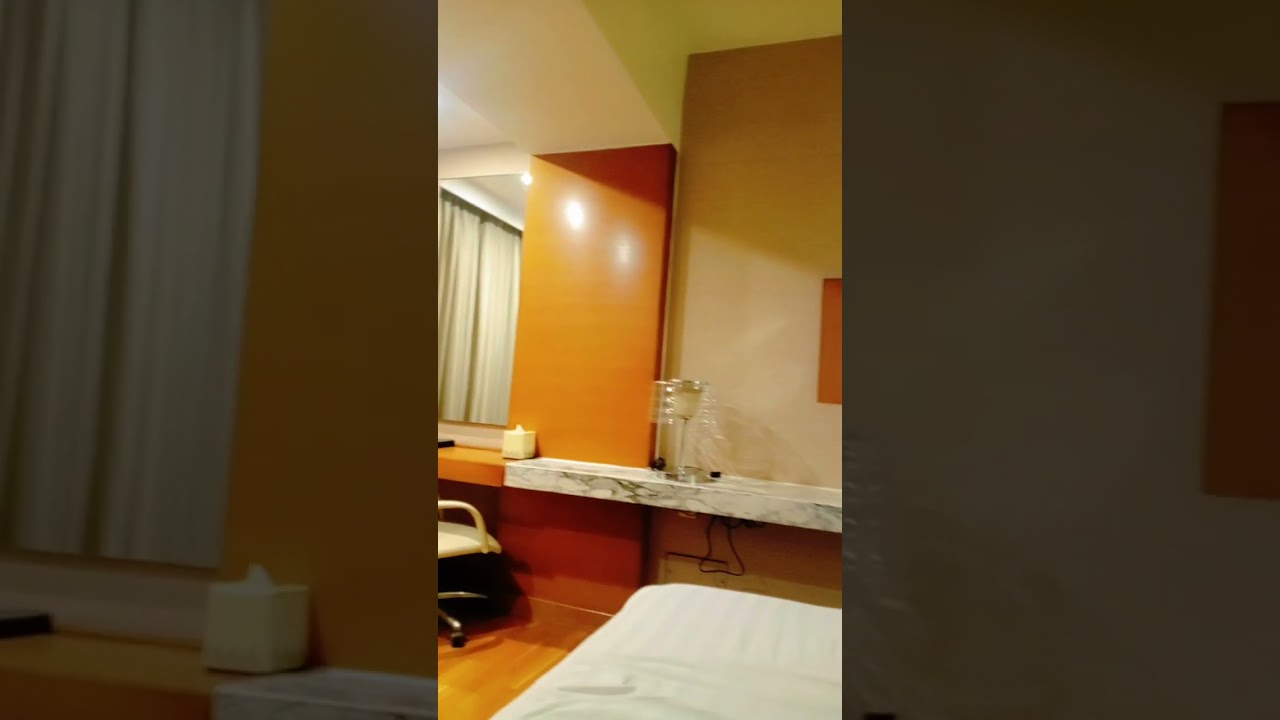 Avari tower hotel room