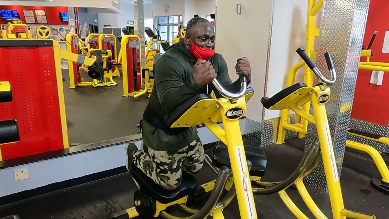 Abs and stomach training at Retro fitness, Bronx, New York YouTube