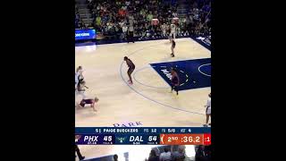 Paige Bueckers with a pull-up!!!