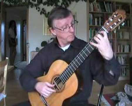 Bach: Bourree in e-minor BWV 996