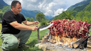Chef Tavakkul Butchered a Young Lamb to Cook a Big Meat Cag Kebab