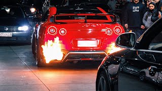 Nissan GT-R R35 - REVS & FLAMES!!