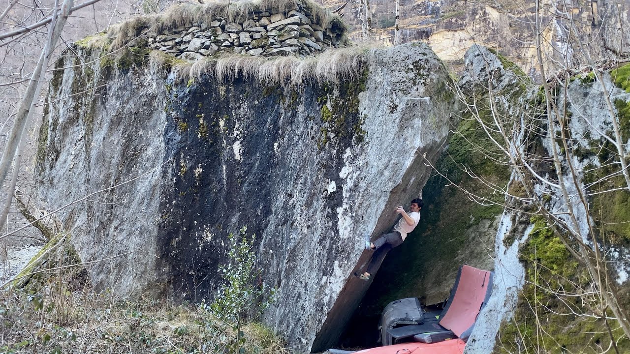 Tomba, Sonlerto (Valle Bavona)