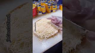 Download Lagu martabak sultan ‼️toping nya tebel banget bikin blengerr #martabak #jajanankekinian #shorts MP3