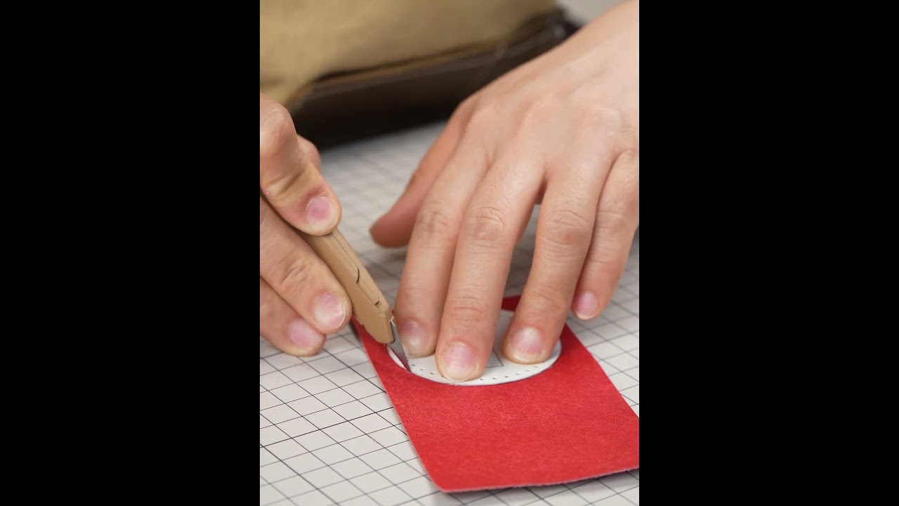 Handmade Tutorial - Making Leather Measuring Tape.