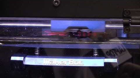 Makerbot Introduces the Replicator 2X and more