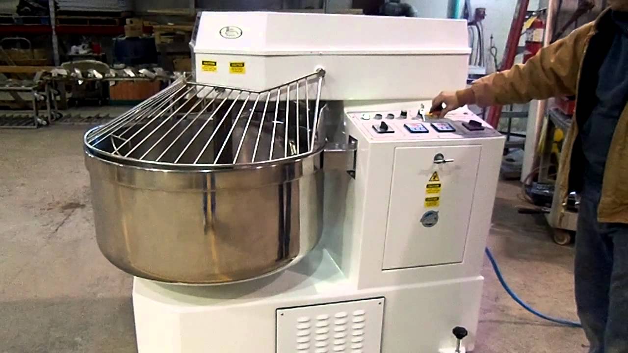 Empire Spiral Mixer, Running