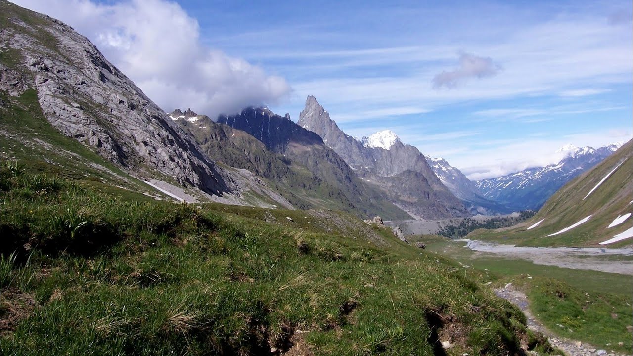 Tour du MontBlanc 1ère partie Les Houches Refuge Elena YouTube