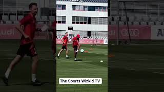 BAYERN MUNICH HEAD COACH VINCENT KOMPANY SHOWING SKILLS AT TRAINING GROUNDS 🔥🔥🔥