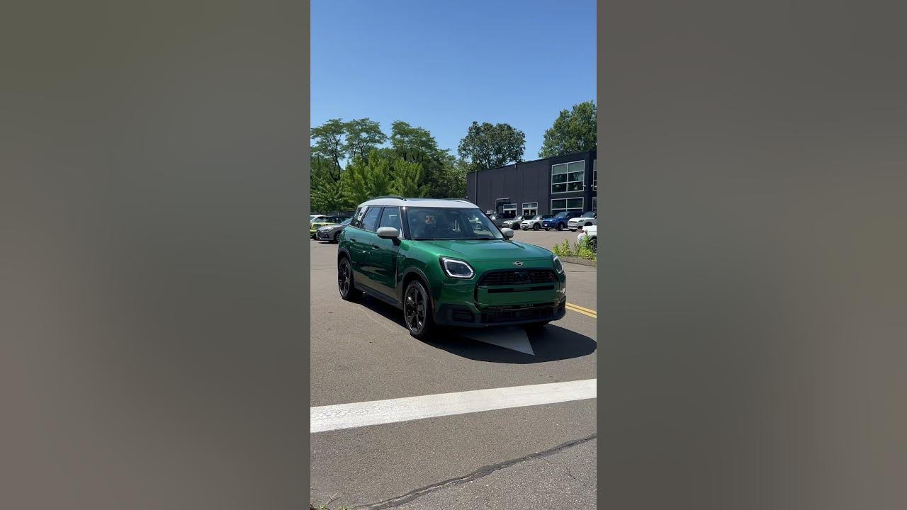 The new MINI Countryman looks stunning in British Racing Green #mini #minicooper #suv #green #cars
