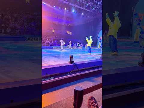 Genie Brings the Magic! | Aladdin Disney On Ice