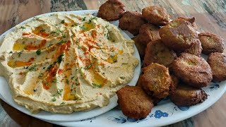 Falafel recipe || How to make flavourful Falafel || A Middle-Eastern recipe of Falafel and Hummus