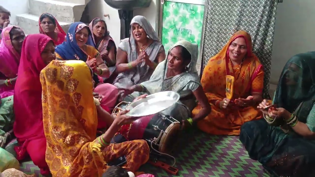 दुल्हनिया बन जाऊंगी मैं भोले की भोले बाबा का बहुतसुंदर भजन