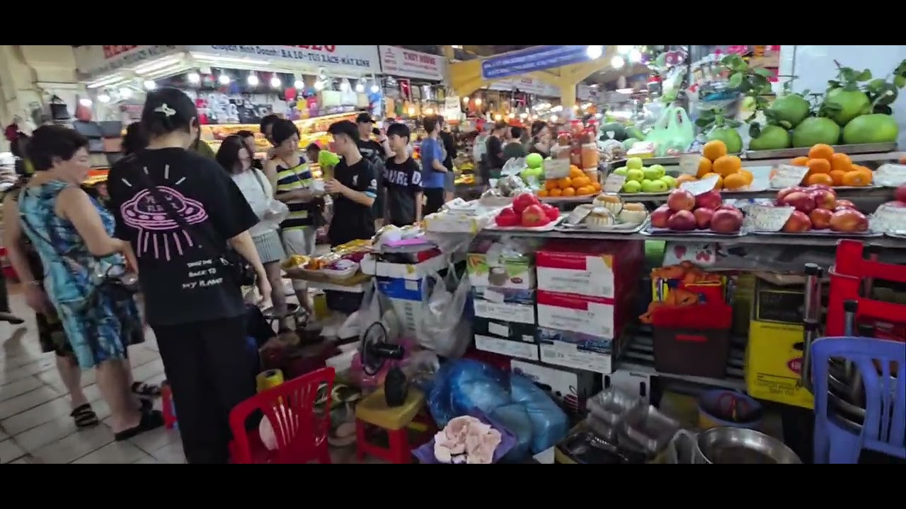  Dạo  phố Chợ Bến Thành Jan 17 2026