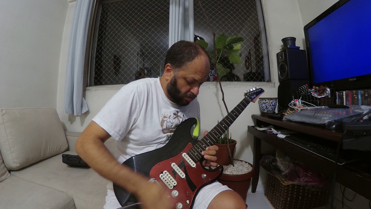 Nelson Junior Improvisando com o looper da G3xn Zoom. - YouTube