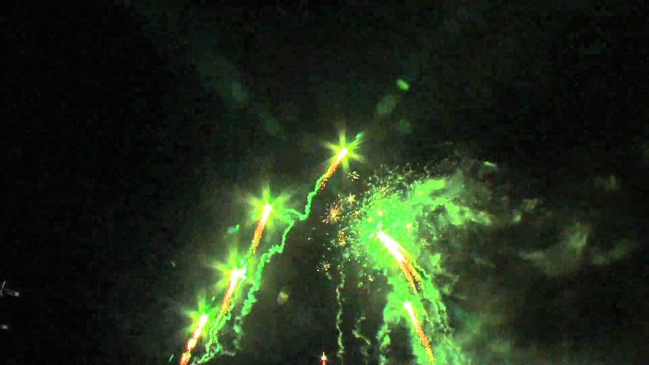 artificioso significato Nieuwjaars vuurwerk Lommel - 8-1-2011 - Part 2/2 - Fireworks