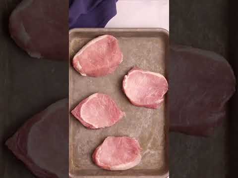 Jessica from Savory Experimentsのレシピ: スロークッカーで作るポークチョップ アップルパイフィリング仕立て