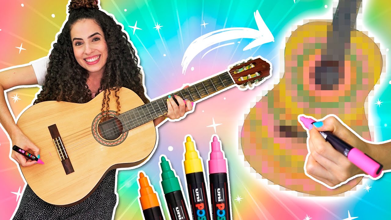 PINTEI MEU VIOLÃO COM POSCA! E toquei uma música no final | Paula Stephania