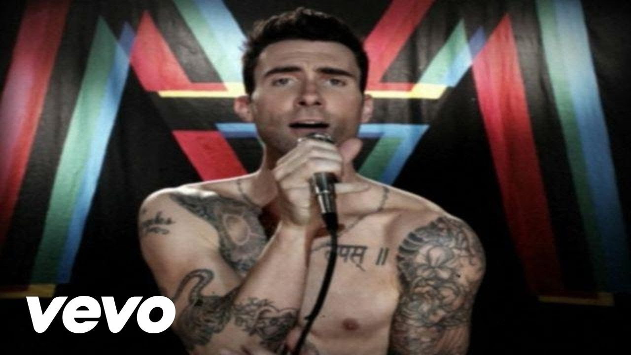 Moves Like Jagger - Maroon 5 (Feat. Christina Aguilera) (Lyrics) 🎵