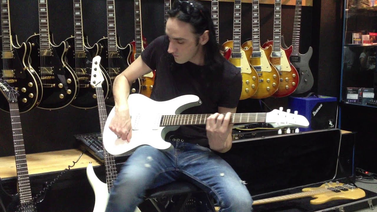 Yamaha RGX-A2 - YouTube