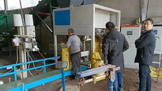 Automatic quantitative packing machine for fertilizer