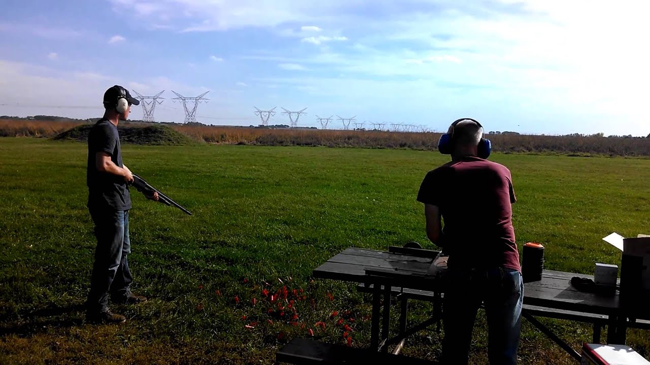 Mossberg 500 how to shoot clay pigeons YouTube
