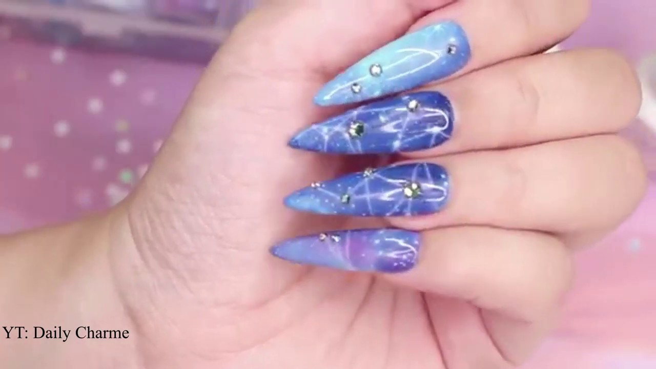 How to use nail art transfer foil with glue or transfer foil gel Easy Nail Art Designs