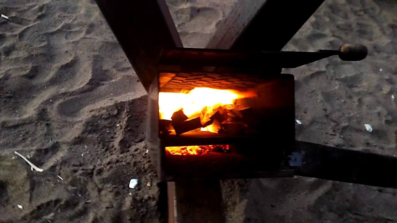 Cocina Rocket de Metal (metal rocket stove) | Nicolás Di Ruscio
