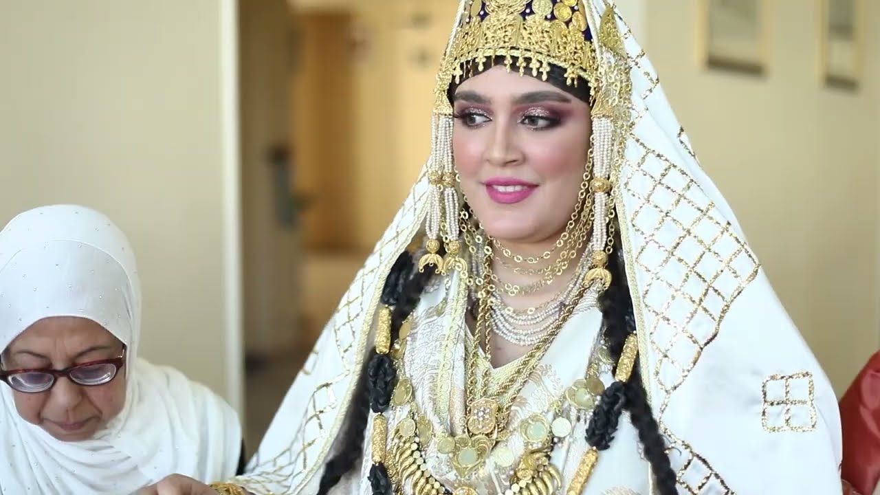 Le costume féminin de cérémonie dans le Grand Est de l'Algérie