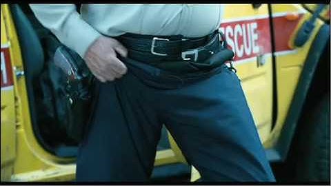 THE DESCENT: PART 2 - Exclusive Clip - GETTING READY !