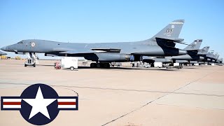 U.S. Air Force. B1B Lancer supersonic bombers. Strategic military exercises in the United States.