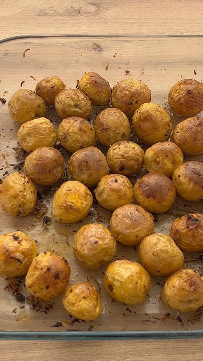 Рецепт маленькой запеченной картошки с сыром пармезан #вкусно #potato # ...