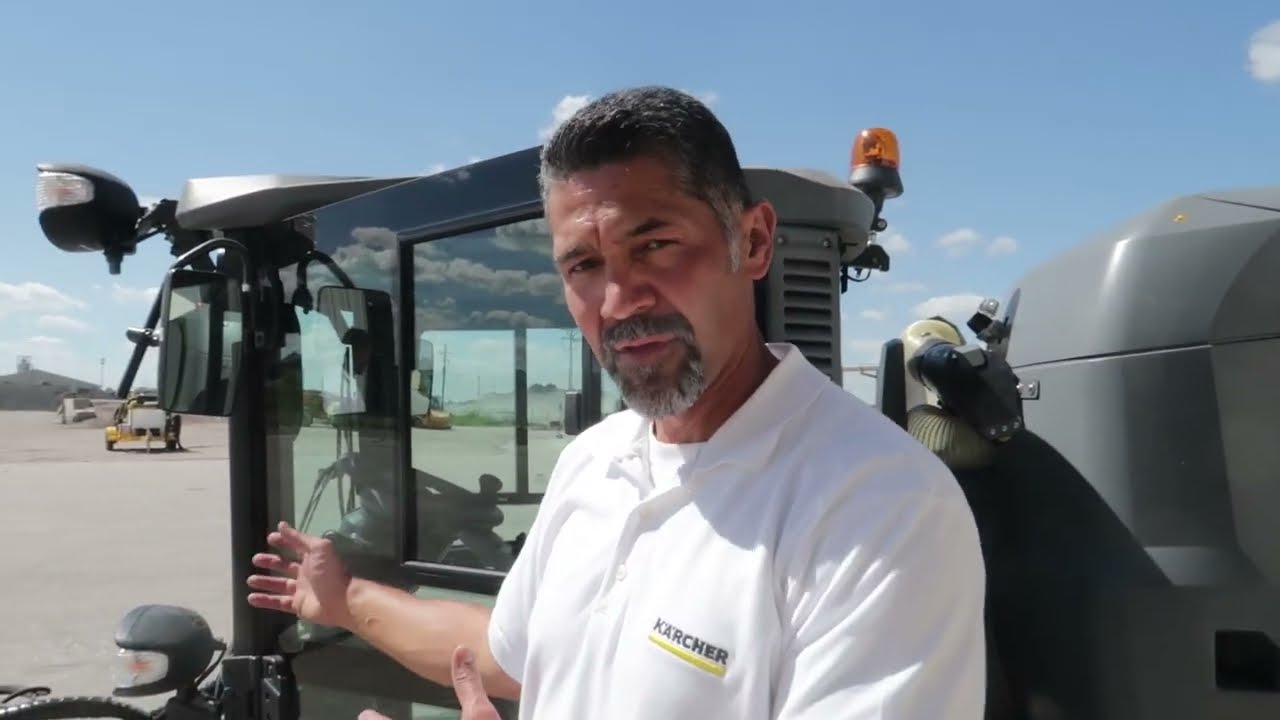 Karcher MC 130 Street Sweeper Tour Highlights