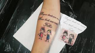 Tatuagem delicada em homenagem aos filhos screenshot 3