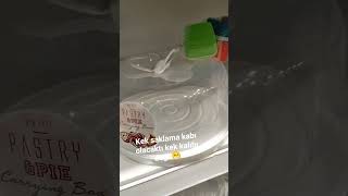 Çok İş Görüyor Kekler Kap Kekler Kurumuyor Ve Kolay Taşiniyor