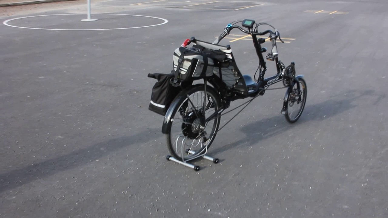 Electrified Burley Recumbent - YouTube
