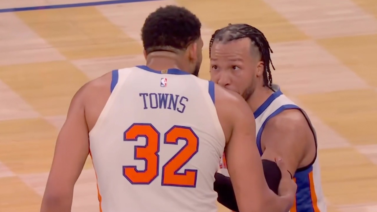 THE KNICK COMPLETE AN 18 POINT COMEBACK IN THE 4TH