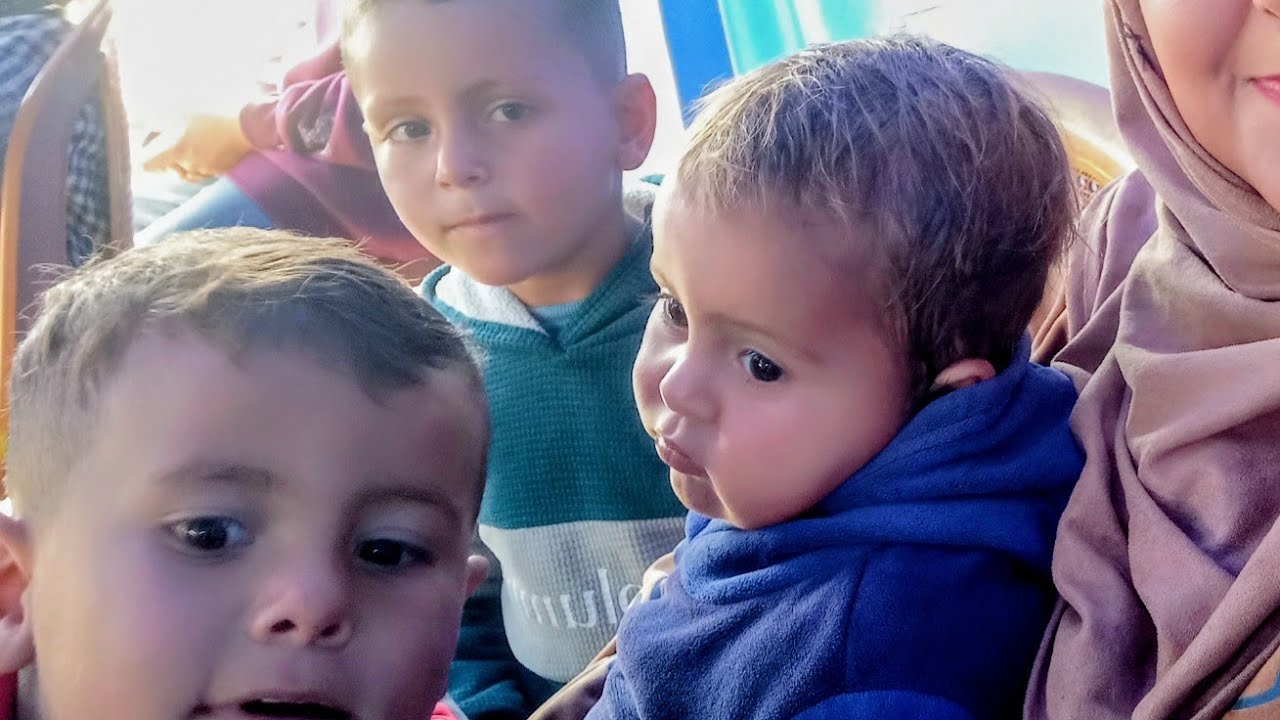 كيفكم استحلفكم الله تشوفوفرحت اطفالي بكج لاسندلتنسوالشتراك بالقناه ياحلوين