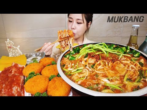 SUB) 걸쭉칼칼한 어죽에 면사리 가득 ♡ 바삭한 새우튀김까지 꿀조합이 따로없쥬 ♥ 먹방 <strong>FISH</strong> PORRIDGE NOODLES <strong>REAL</strong> SOUND ASMR MUKBANG