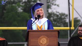 McKenzie Beesley delivers Valedictorian speech at Sapulpa High School graduation
