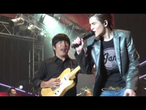 2012廈門演唱會\王妃（蕭丹版）\蕭敬騰