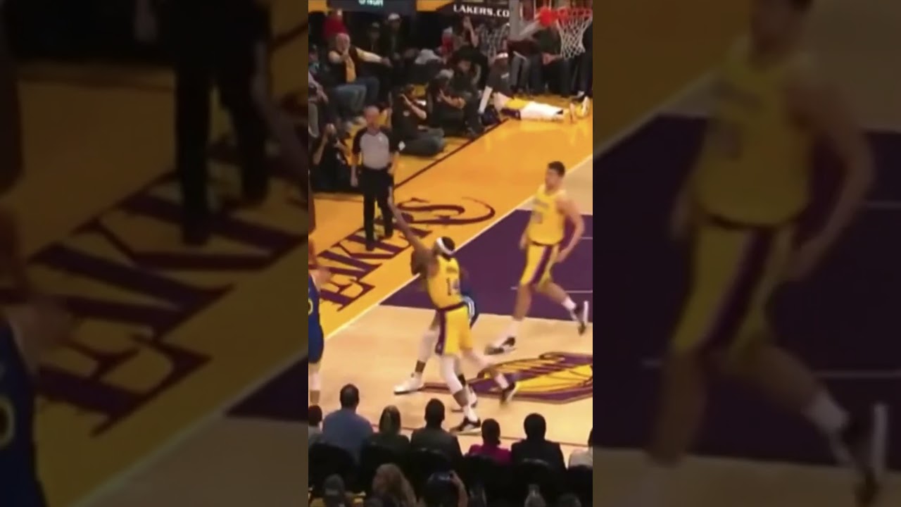 Steph caught SLIPPING 