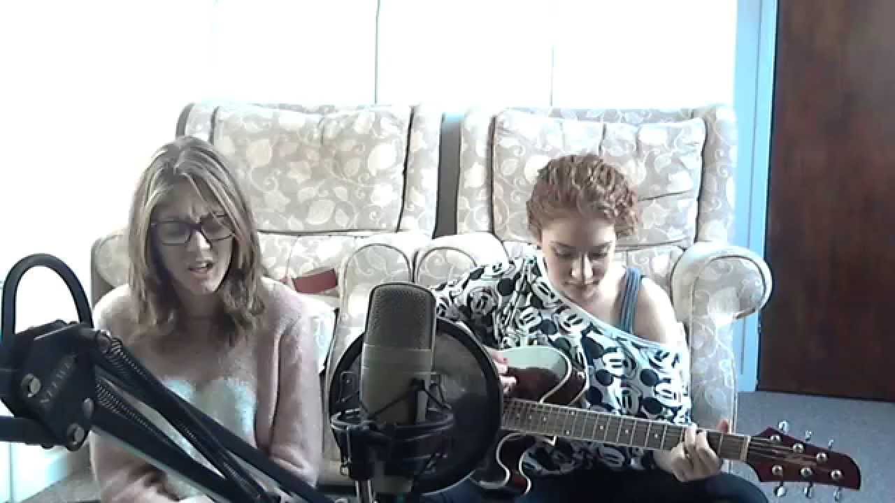 Stitches - Shawn Mendes (Cover by Ines & Cristiana Granada).