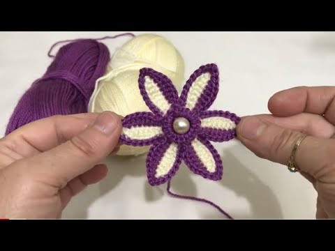 Süper easy crochet knitting flowers motif . Harika bir patik süsü