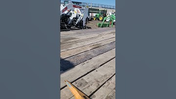 Fancy Bobcat move #tinytruck #lowboy #truckdriver #classa #bobcat #construction