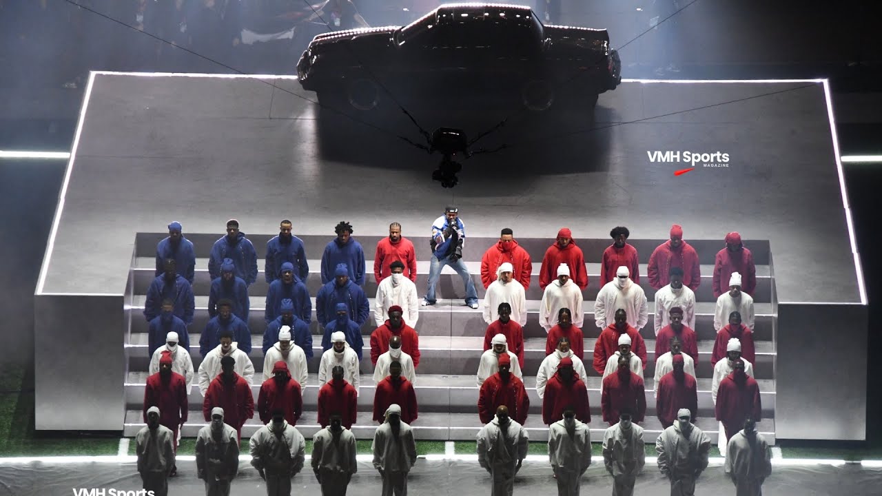 Kendrick Lamar’s Epic Super Bowl Halftime Show Setup For Performance ...