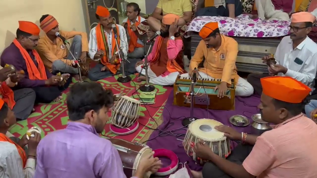 माझ्या राज्याच नाव गाजतय गड किल्याच्या दगडावर,,,