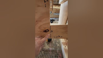 How to Build Roll Away Chicken Nesting Boxes #growingrootsfarm #farming #chickens #nestingbox #farm