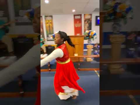 Pastor Kesha minister of Dance to Jekalyn Carr Breakthrough 