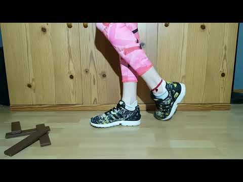 Adidas ZX Flux crush wafers crush fetish ASMR #CRUSHFETISH_8989